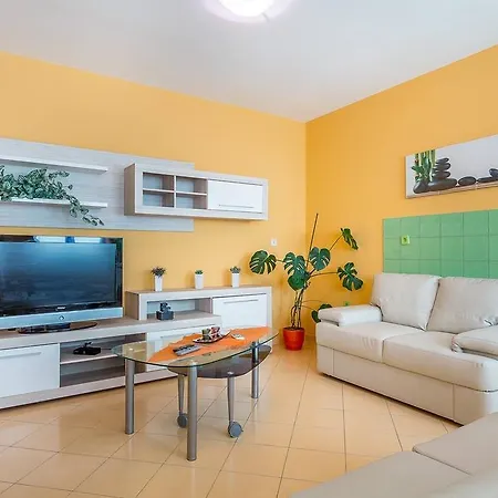 Holiday home Casetta Lemon *